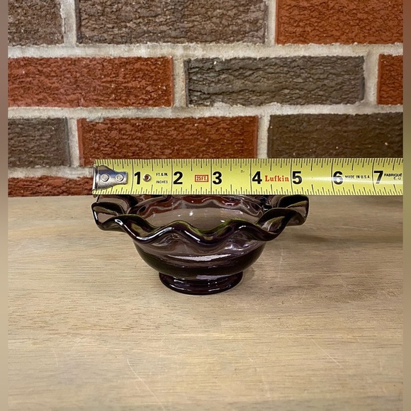 Fenton Fairy Light Very Rare Purple Ruffle Hand Painted Vine & Grapes Signed New - Picture 6 of 13